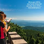 Počitniška hiša Relax House Kolpa View Podzemelj