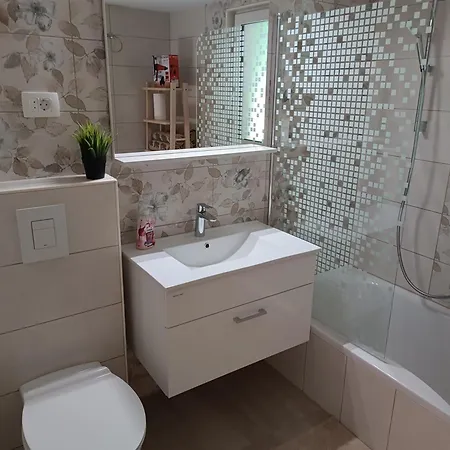 Relax House Kolpa View Podzemelj בית נופש Gradac