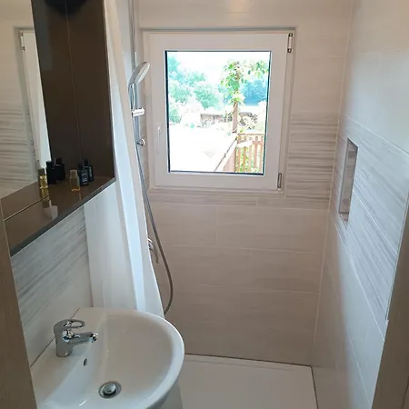 Relax House Kolpa View Podzemelj بيت للعطل Gradac