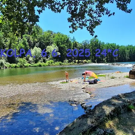 Relax House Kolpa View Podzemelj Ferienhaus