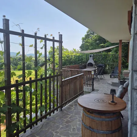 Сasa de vacaciones Relax House Kolpa View Podzemelj