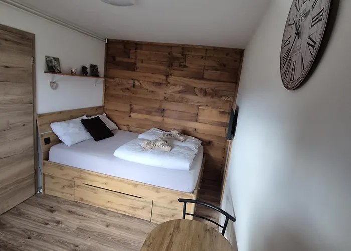 Relax House Kolpa View Podzemelj 펜션